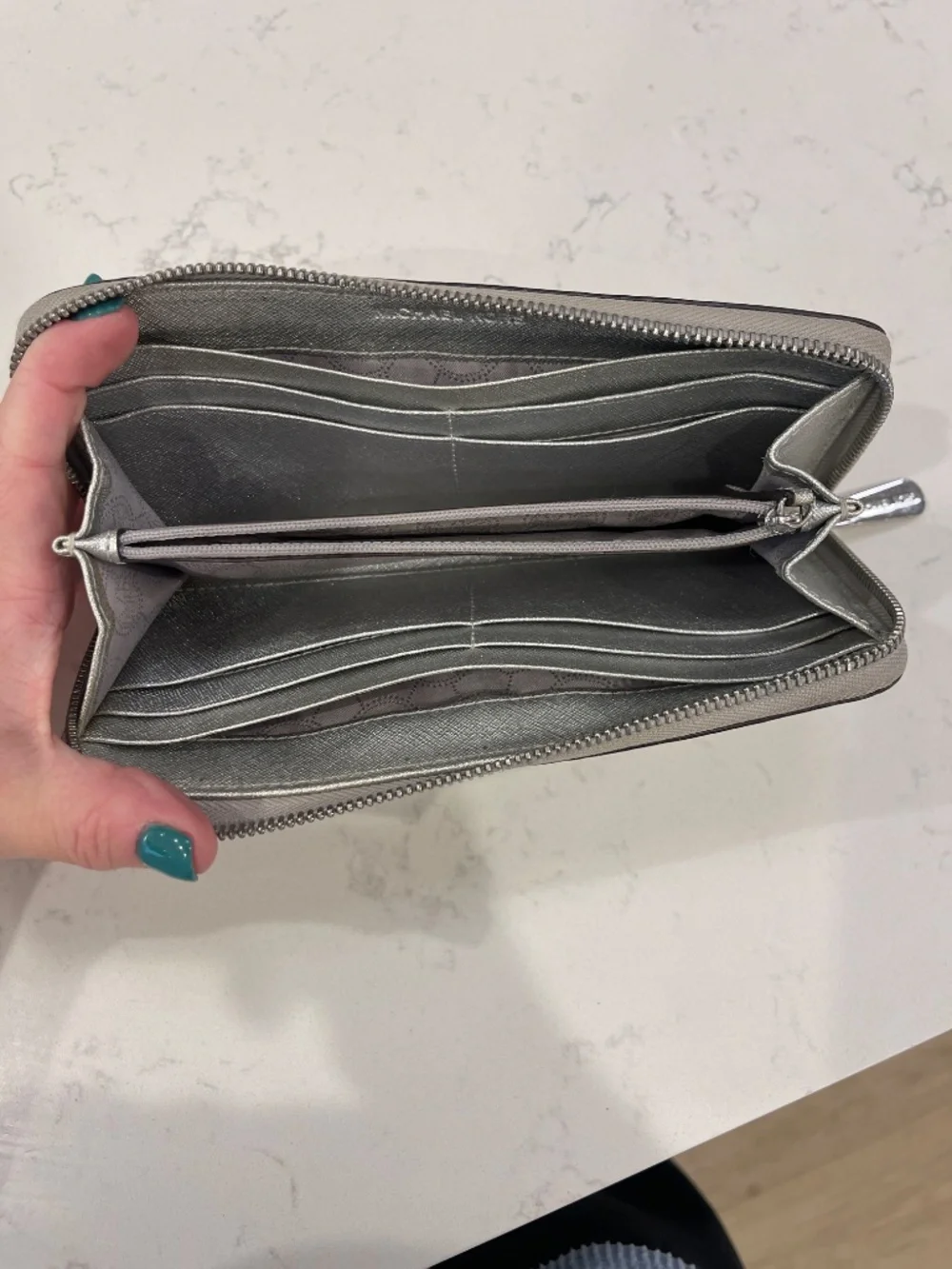Michael kors wallet